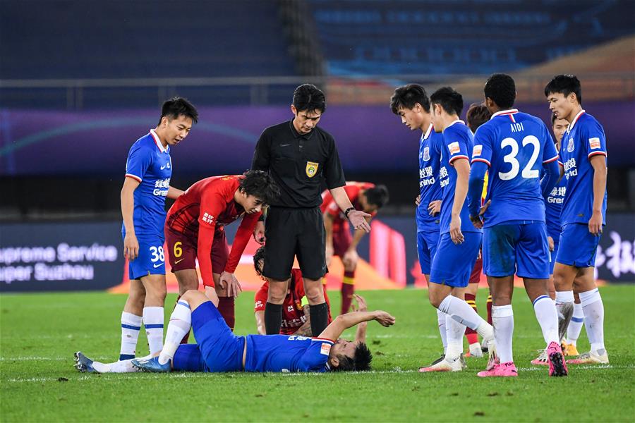 频繁涌向三 频繁涌向三